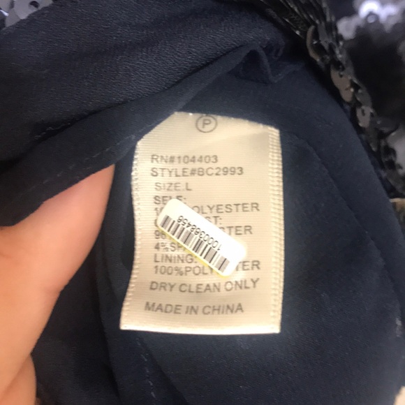 J.O.A dark navy sequin top with zipper detail - Picture 7 of 7